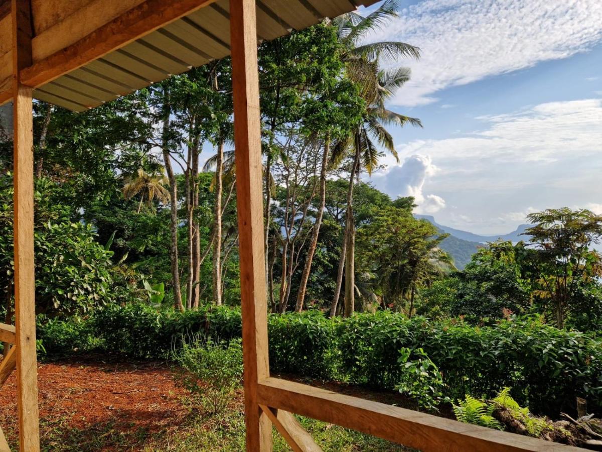 World'S View Wild Camping Salaszoi, Principe Island Santo Antonio Exterior photo